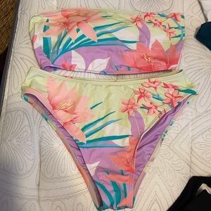Billabong Bikini size large